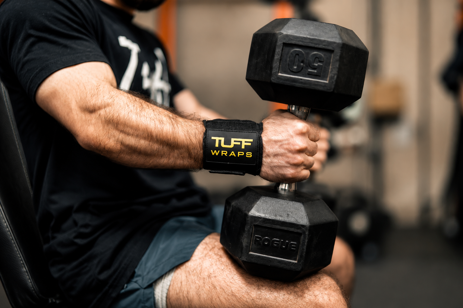 Wrist Wraps vs. Lifting Straps | What's the Difference?