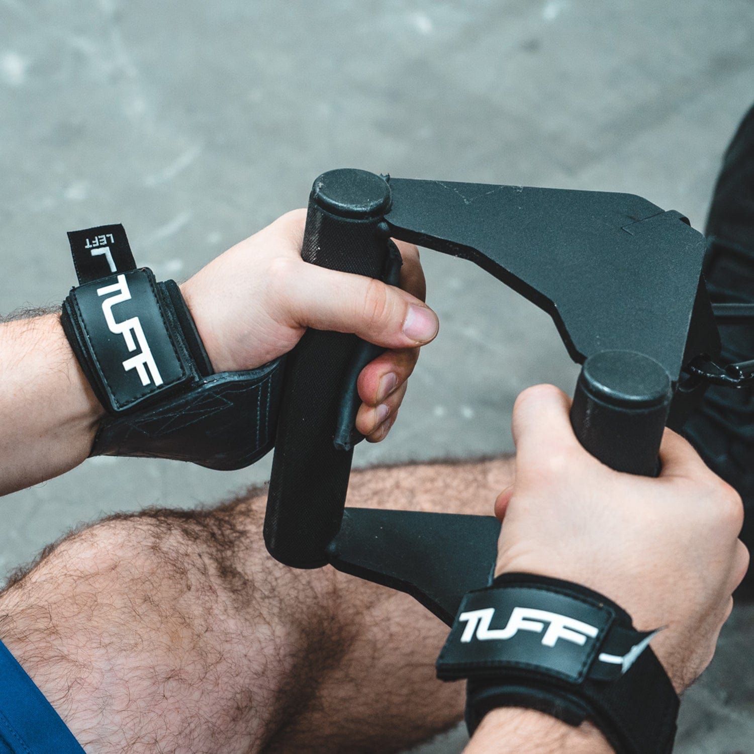 懸垂と重量挙げに最適なハンドグリップ - TuffWraps – TuffWraps.com